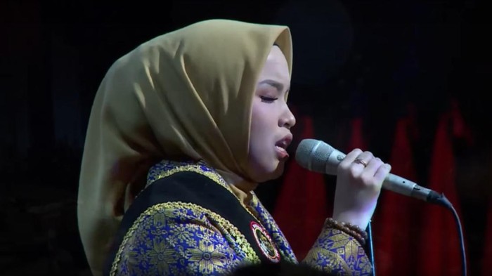 Putri Ariani membawakan lagu Fatwa Pujangga karya Said Effendi. Putri mempersembahkan lagu tersebut untuk Wakil Presiden RI, KH Maruf Amin.