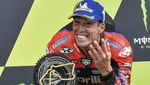 Semringah Aleix Espargaro Menang Dramatis di MotoGP Inggris 2023