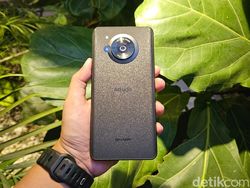 Unboxing Sharp Aquos R7s: Kameranya Gahar