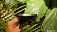Sharp Aquos R7s