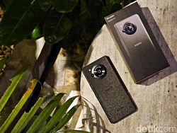 Unboxing Sharp Aquos R7s: Kameranya Gahar