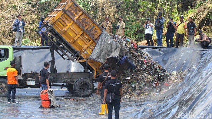 Tempat penampungan sampah sementara (TPSS) di Padukuhan Kebon, Kaluhanan Tamanmartani, Kapanewon Kalasan, Sleman mulai dibuka hari ini, Senin (7/8/2023).