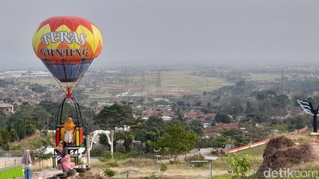 Teras Gunung Geulis Sumedang.