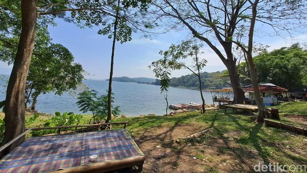 Waduk Jatiluhur Purwakarta