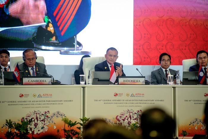 Wakil Ketua DPR RI sekaligus Ketua Delegasi Indonesia di Sidang Umum ASEAN Inter Parliamentary Assembly (AIPA) ke-44 Lodewijk F. Paulus.