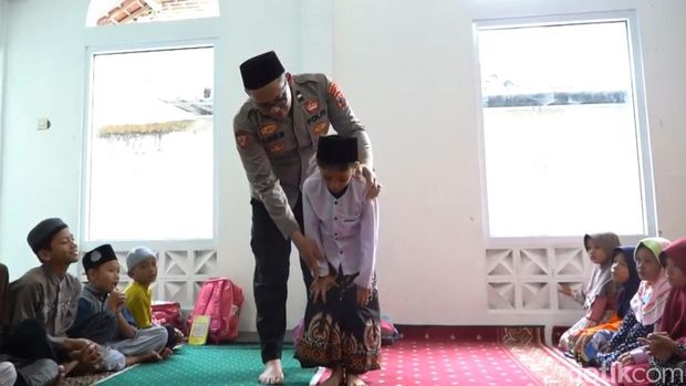 Aipda Agus Miswanto, pemilik Pondok Pesantren Daruttaqwa di Purbalingga, Selasa (8/8/2023).
