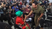 Sebelum memberi kuliah umum, Andika sempat menyapa para peserta.  