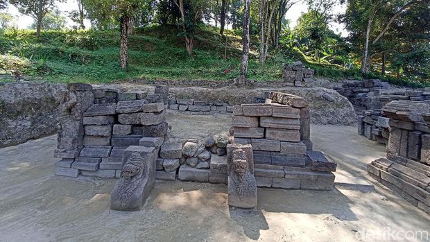 Candi Gambar Wetan Blitar