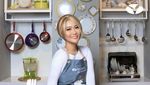 Cantiknya Inul Daratista Saat Masak Bareng Suami dan Makan di Restoran