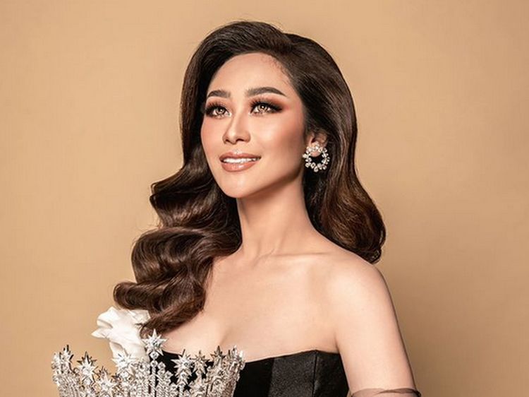 8 Foto Poppy Capella, Bos Miss Universe Indonesia yang Diterpa Skandal
