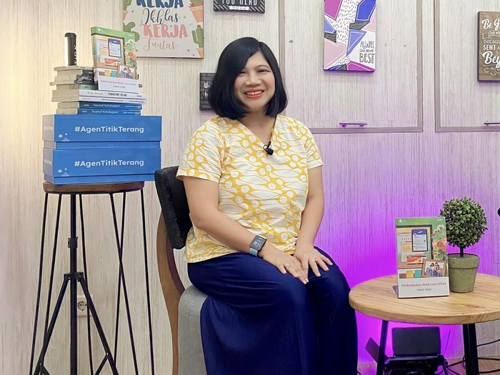 Grace Tioso, Penulis Novel Perkumpulan Anak Luar Nikah