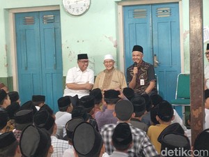 Ke Ponpes di Solo, Ganjar Pamitan dan Minta Maaf Bila Ada Kekurangan