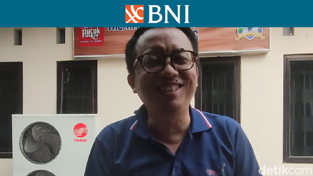 Hendro Santoso, manajer tim Mansion Exist Badminton