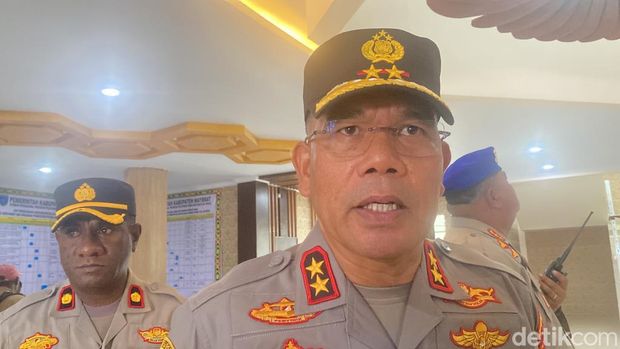 Kapolda Papua Barat Irjen Daniel Tahi Monang Silitonga