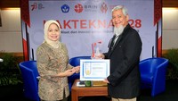 Danone-AQUA meningkatkan kerja sama dengan Pusat Pelayanan Teknologi Badan Riset Inovasi Nasional (Pusyantek BRIN) untuk melakukan riset ilmiah melalui metode pengukuran dampak penatalayanan air yang mengacu pada metodologi Volumetric Water Benefit Accounting (VWBA) di sejumlah daerah operasional Danone-AQUA hingga 2028.