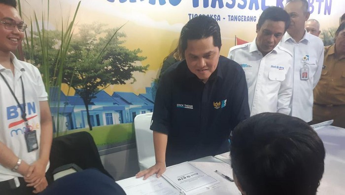 Menteri BUMN Erick Thohir meresmikan akad massal KPR BTN di Puri Delta, Tigaraksa, Tangerang.