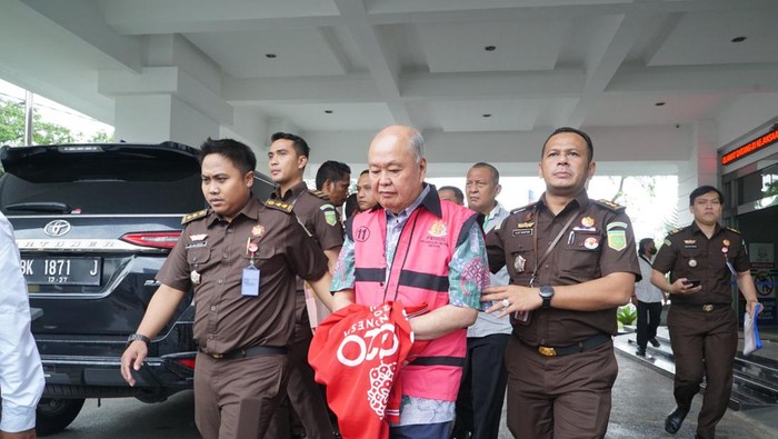 Mujianto berbaju tahanan (Foto: Dok. Kejati Sumut)