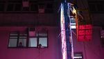 Papan Neon Ikonik yang Hiasi Malam di Hong Kong Kini Menghilang