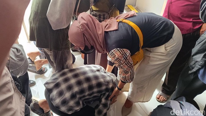 Pelajar di Bogor minta maaf ke orang tua usai terlibat tawuran (Rizky Adha Mahendra/detikcom)