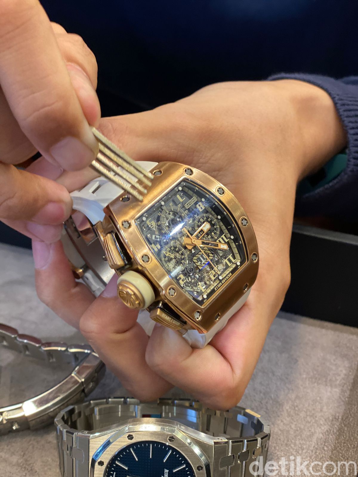 Pelindung Jam Tangan Mewah Pelindung Jam Tangan Mewah