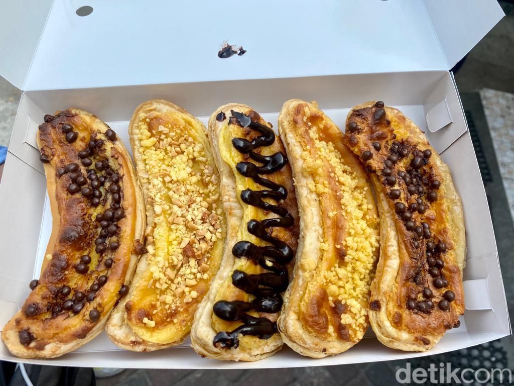 Pie Pisang yang Renyah Legit dan Tahu Kipas Ninin Ada di Gerai Ini