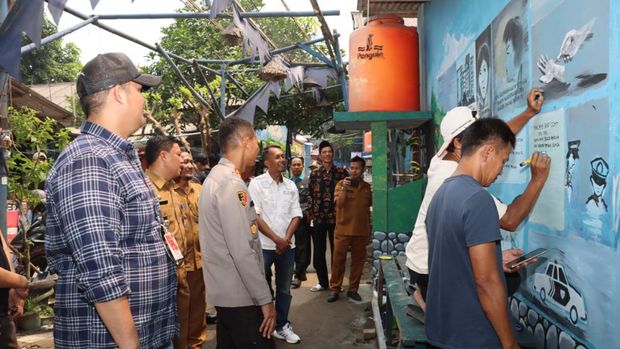Polresta Tangerang Polda Banten menginisiasi Kampung Bebas dari Narkoba di Desa Talagasari, Kecamatan Cikupa, Kabupaten Tangerang. (dok Ist)