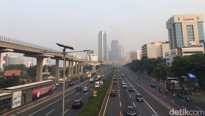 Polusi di Jakarta Parah, KLHK Sebut Kebijakan WFH Disesuaikan Kantor