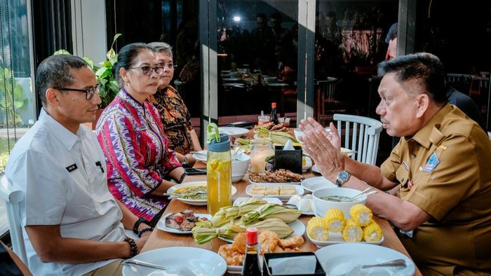 Sandiaga Uno bertemu Olly Dondokambey. (dok. istimewa).