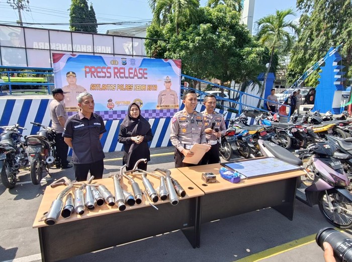 satlantas polresta kediri amankan puluhan motor berknalpot brong