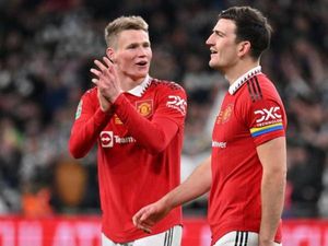 West Ham Tawar McTominay dan Maguire Seharga Rp 1,16 Triliun