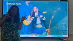 Potret Titi DJ Nonton Stephanie Putri Sambil Dasteran