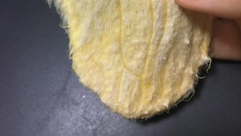 Selain itu, selama lockdown pandemi COVID-19, banyak siswa di China membuat anjing dan kucing dari karton untuk hiburan dan kenyamanan spiritual. Foto: Xiaohongshu