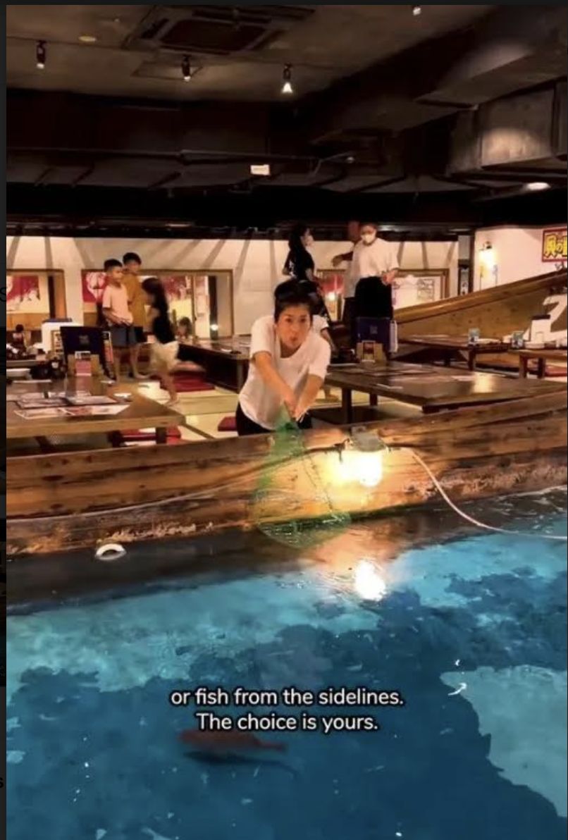 Unik! Di Restoran Ini Bisa Mancing Ikan Sendiri Sebelum Disajikan