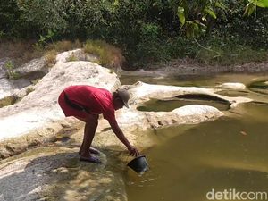 Warga Desa Terpencil Jombang Manfaatkan Sungai gegara Kekurangan Air Bersih