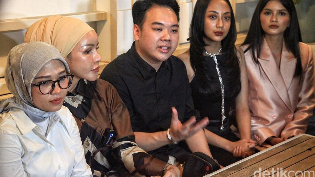 Kronologi Peserta Miss Universe Indonesia yang Diminta Foto Bugil