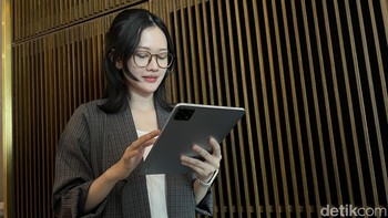 Kameranya ada dua, yaitu kamera depan 8MP dan kamera belakang 13MP. Foto: detikINET/Anggoro Suryo Jati