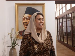 Cerita Gibran saat Yenny Wahid Curhat soal Cawapres Anies Lewat WA
