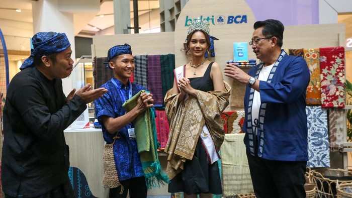 PT Bank Central Asia Tbk (BCA) kembali menggelar BCA UMKM Fest 2023 di Gandaria City, Jakarta, Rabu (9/8/2023). BCA UMKM Fest 2023 ini digelar sebagai bentuk komitmen untuk mendorong potensi ekonomi dari sektor UMKM.