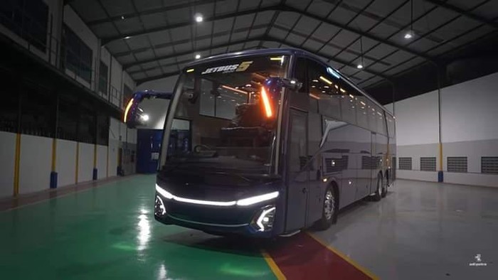 Adiputro Jetbus 5 Adiputro Jetbus 5