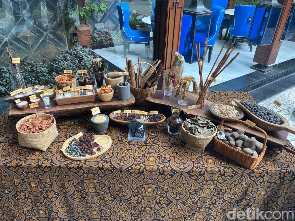 Afternoon tea 'Pesona Rempah' di Four Seasons Hotel Jakarta