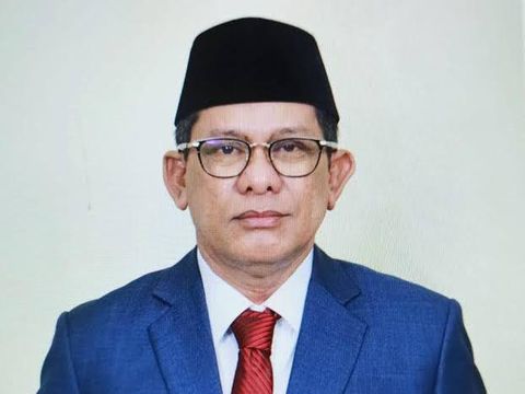Andi Erham Pabokori.