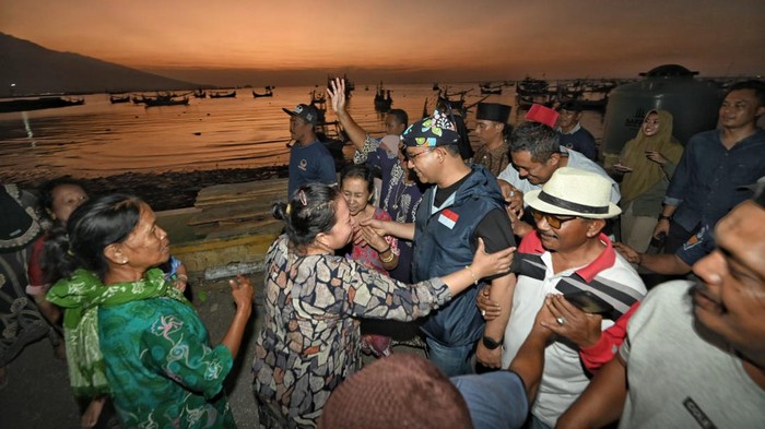 Anies temui nelayan di Situbondo, Jawa Timur.