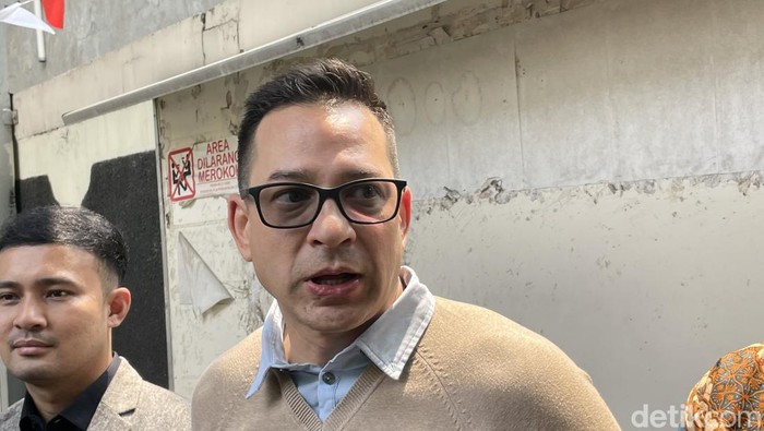 Ari Wibowo saat ditemui di Pengadilan Negeri Jakarta Selatan.