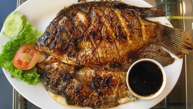 Catat! Ini 5 Tempat Makan Ikan Bakar yang Populer Sedapnya