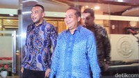 Diketahui, M Lutfi kembali dipanggil penyidik Kejaksaan Agung (Kejagung) hari ini. M Lutfi akan diperiksa sebagai saksi terkait kasus dugaan korupsi ekspor crude palm oil (CPO) atau bahan baku minyak goreng dan turunannya.