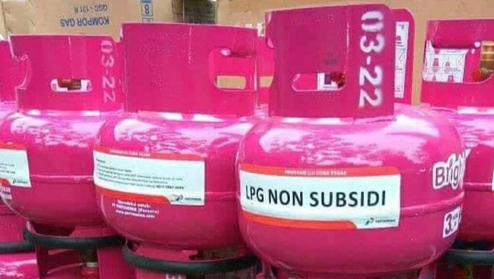 Elpiji nonsubsidi tabung 3 kg warna pink yang disebut beredar di masyarakat.