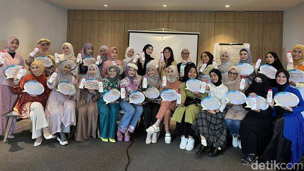 Finalis Emeron Hijab Hunt 2023 sedang mengikuti masa karantina Finalis Emeron Hijab Hunt 2023 sedang mengikuti masa karantina selama tiga hari.