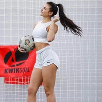Jade Gentile belakangan alih profesi jadi pegulat WWE. Tampilan terbaru wanita yang dulu dikenal sebagai pemain bola itu pun membuat netizen terpana.  Foto: Instagram Jade Gentile