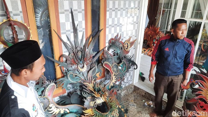 Kostum karnaval Agustusan di Tuban