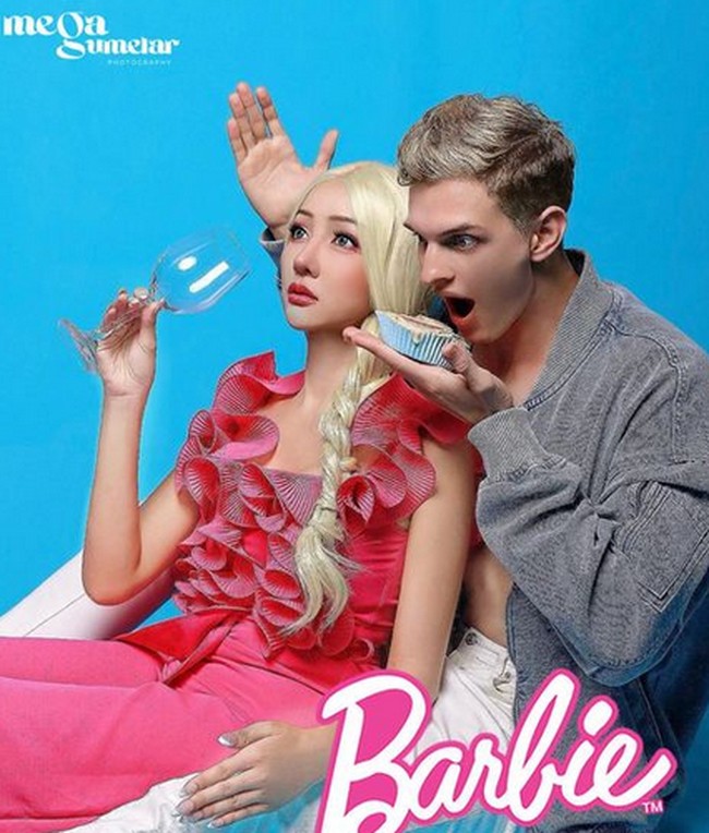 Lucinta Luna dan Alan pun disebut-sebut sebagai pasangan Barbie dan Ken. Keduanya kemudian melakukan pemotretan bertema Barbie. Foto: dok. Instagram/@lucintaluna_manjalita